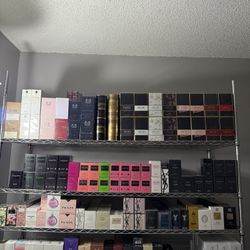 Colognes / Perfumes 
