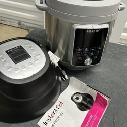 Instant Pot Duo Plus 6-qt. Multi-Use Pressure Cooker