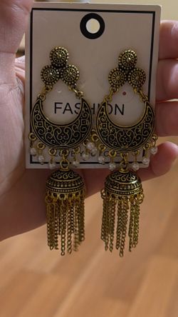 Metal earing