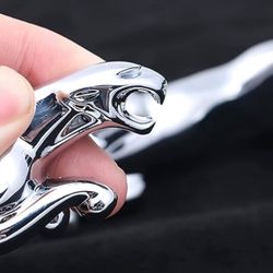 3D Silver Emblem Logo Front Vehicle Hood Ornament Cover Chrome Badge Car Accessories (Silver-dizuo)