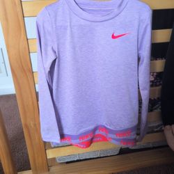 Nike dri-fit 4t