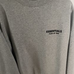 Essentials fear of god sweater men’s medium
