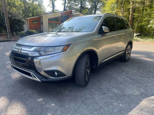 2020 Mitsubishi Outlander