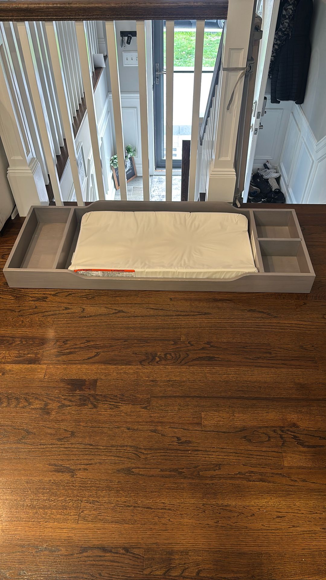 Changing Table. Heavy Solid