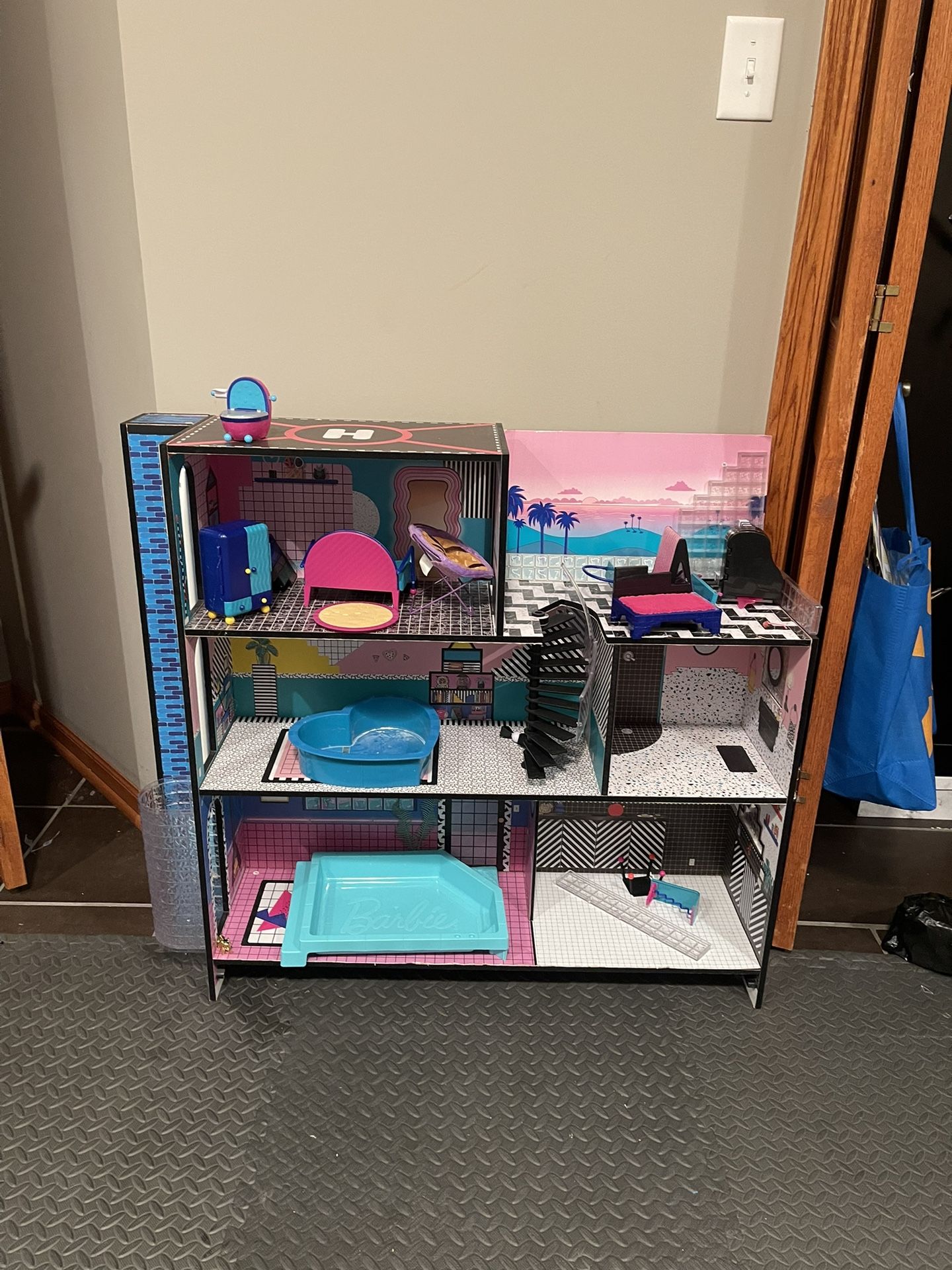 lol doll House