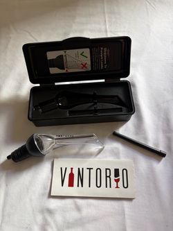 Vintorio Wine Aerator Pourer with Case