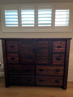 Free dresser