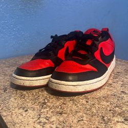 Nike Court Borough Low (Red/Black) Size 4Y 