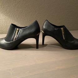 Calvin Klein Side Zip Bootie/pump Size9m 3 Inch Heel, Black