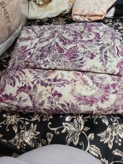 Queen Size Blanket And Pillow Cases