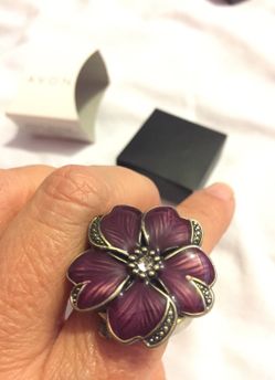 Avon spring fling ring watch Flower