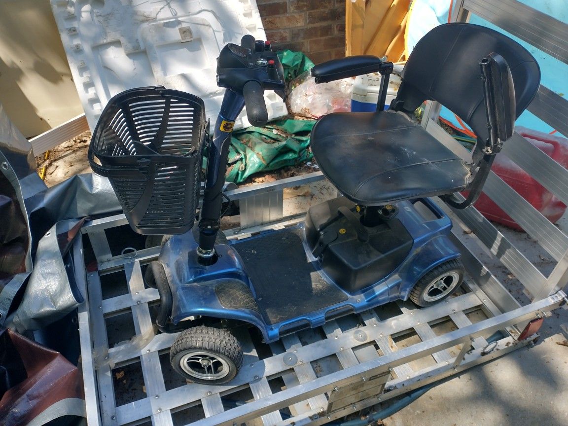 2021 Vive Mobility Scooter With Aluminum Trailer