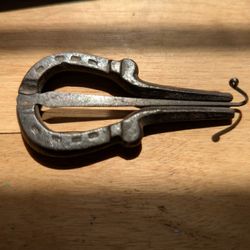 ANTIQUE MUSICAL CAST IRON INSTRUMENT JEWS HARP JAW MOUTH JUICE HARP LAMELLOPHONE