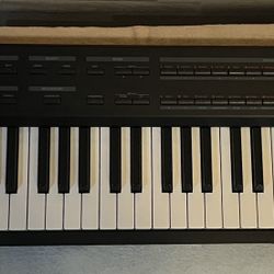 Roland A-33 Midi Controller Keyboard