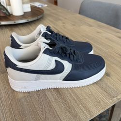 Women's Nike Air Force Ones 