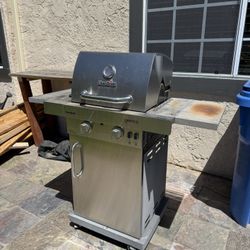 Charbroil Performance Grill