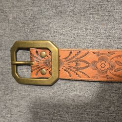 Banana Republic Large Italian Leather Belt 
