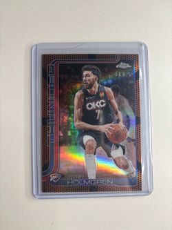 Chet Holmgren Topps Chrome Numbered /25 Card