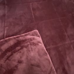 Westpoint Home Plushlux Burgundy Comforter Queensize