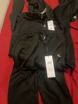 Alo yoga jacket  set cuffed bottoms