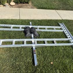 VEVOR Aluminum Hitch Cargo Carrier w/ Ramp – 600 lb Capacity
