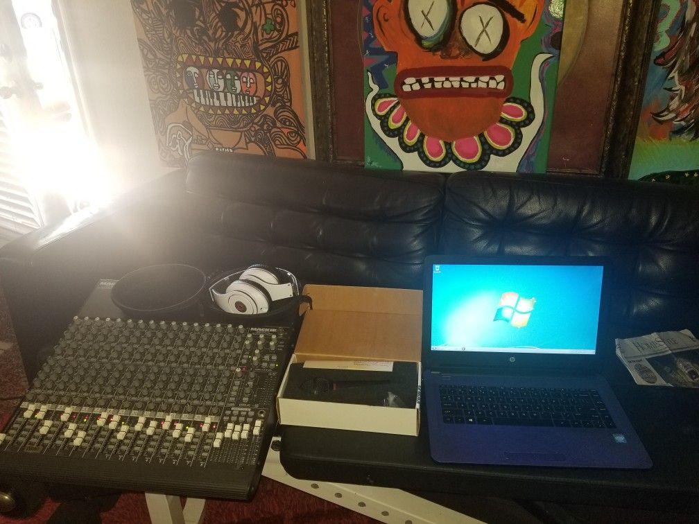 Saturday deal only ENTIRE STUDIO SETUP