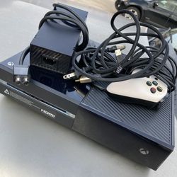 Xbox One 500 GB/with Controller 