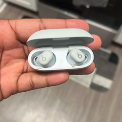 Beats Solo Buds