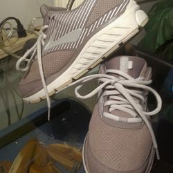 Brooks Womens Addiction Walking Shoes Size 7.5