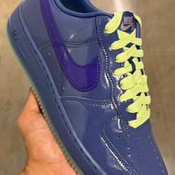 NIKE AIR FORCE 1 LOW PATENT LEATHER MYSTIC NAVY GRAPE ICE