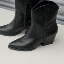 Booties"dv dolce vita"
