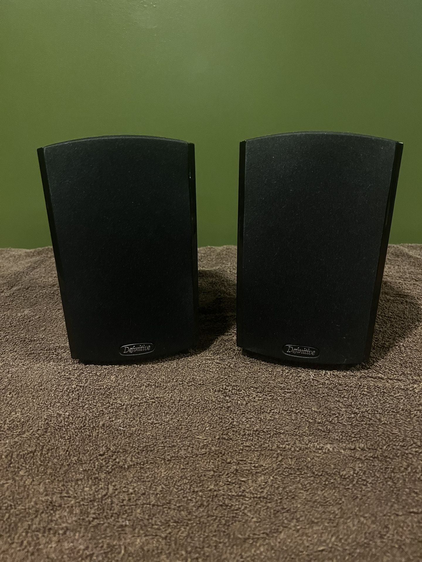 Definitive Technology ProMonitor 800