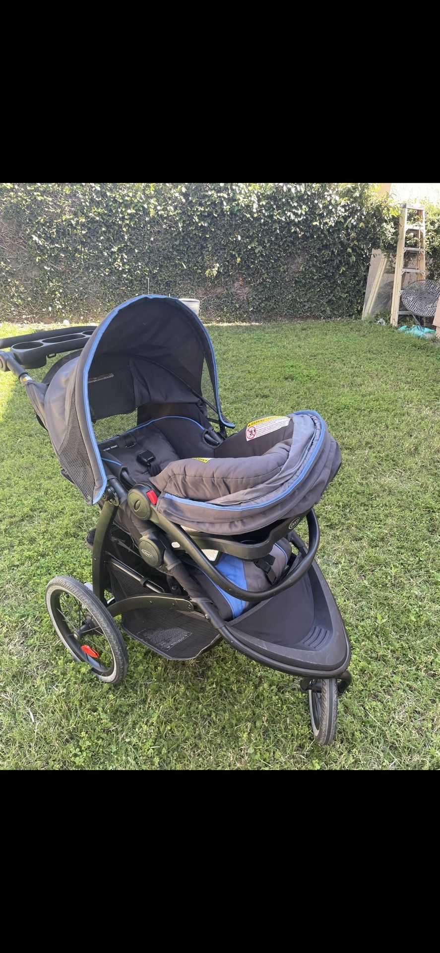 Graco Jogger Stroller And Car seat 