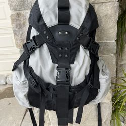 Oakley Icon Tactical Y2k Backpack 