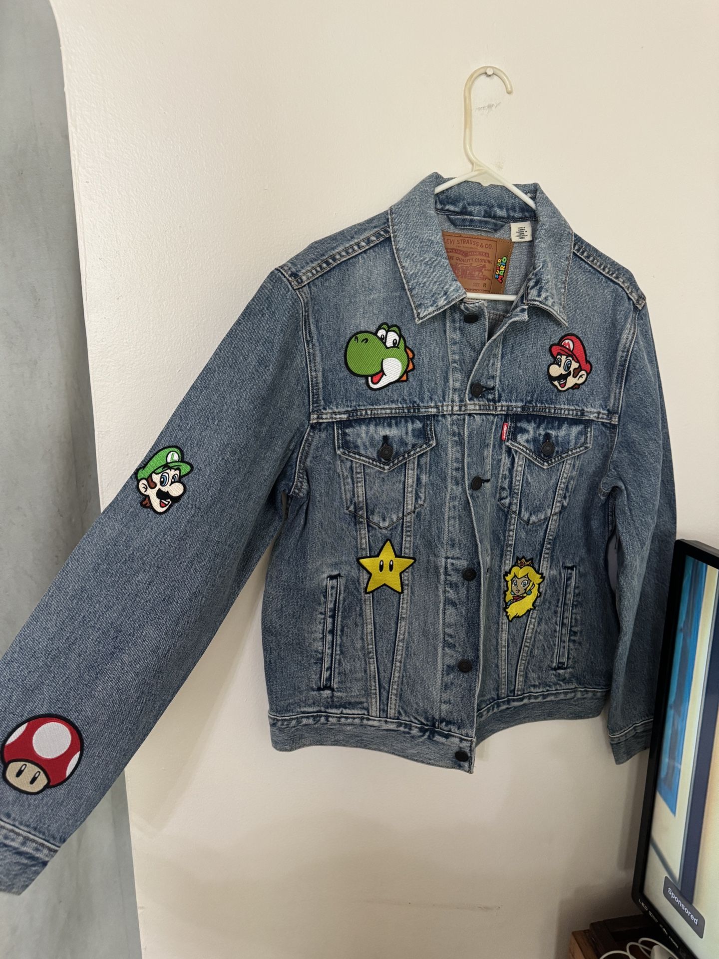 Levis & Super Mario Jean jacket