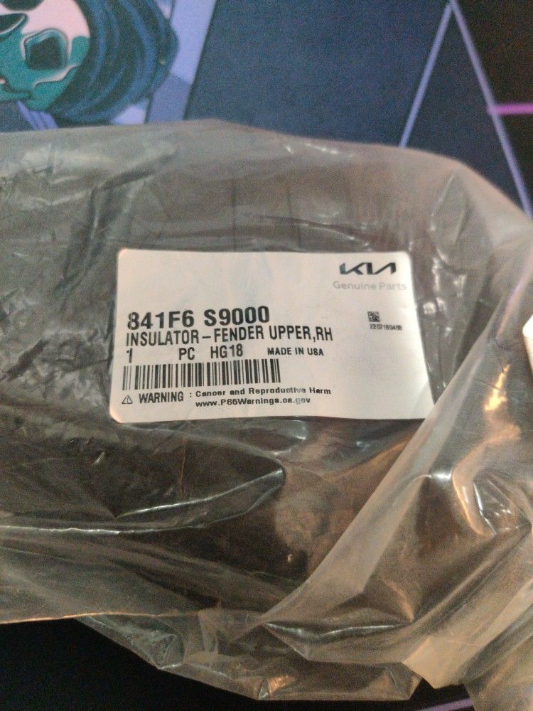 Kia Part Upper Insulator