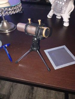 portable wireless microphone