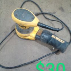 DeWalt Orbital Sander 