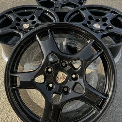 Porsche 911 Carrera S 19” Lobster Claw Narrow Gloss Black Wheels Rims Rines 