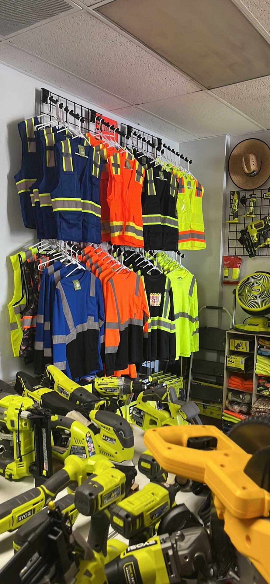 Milwaukee Dewalt Ridgid Ryobi