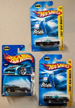 Lot of three Hot Wheels Batmobile…