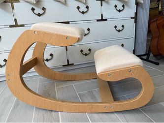 Moving sale! Chairs, bed, mirror,  (see prices in description)