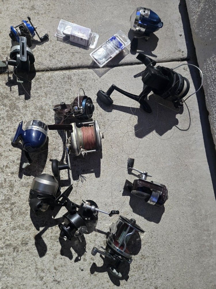 Fishing Reels Lot
