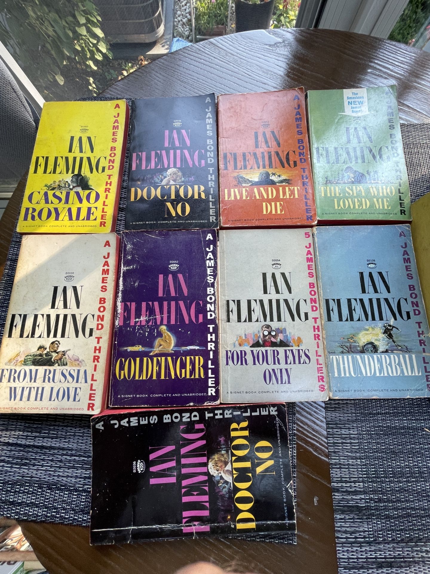 Bond  James Bond Paperbacks & Hardcovers