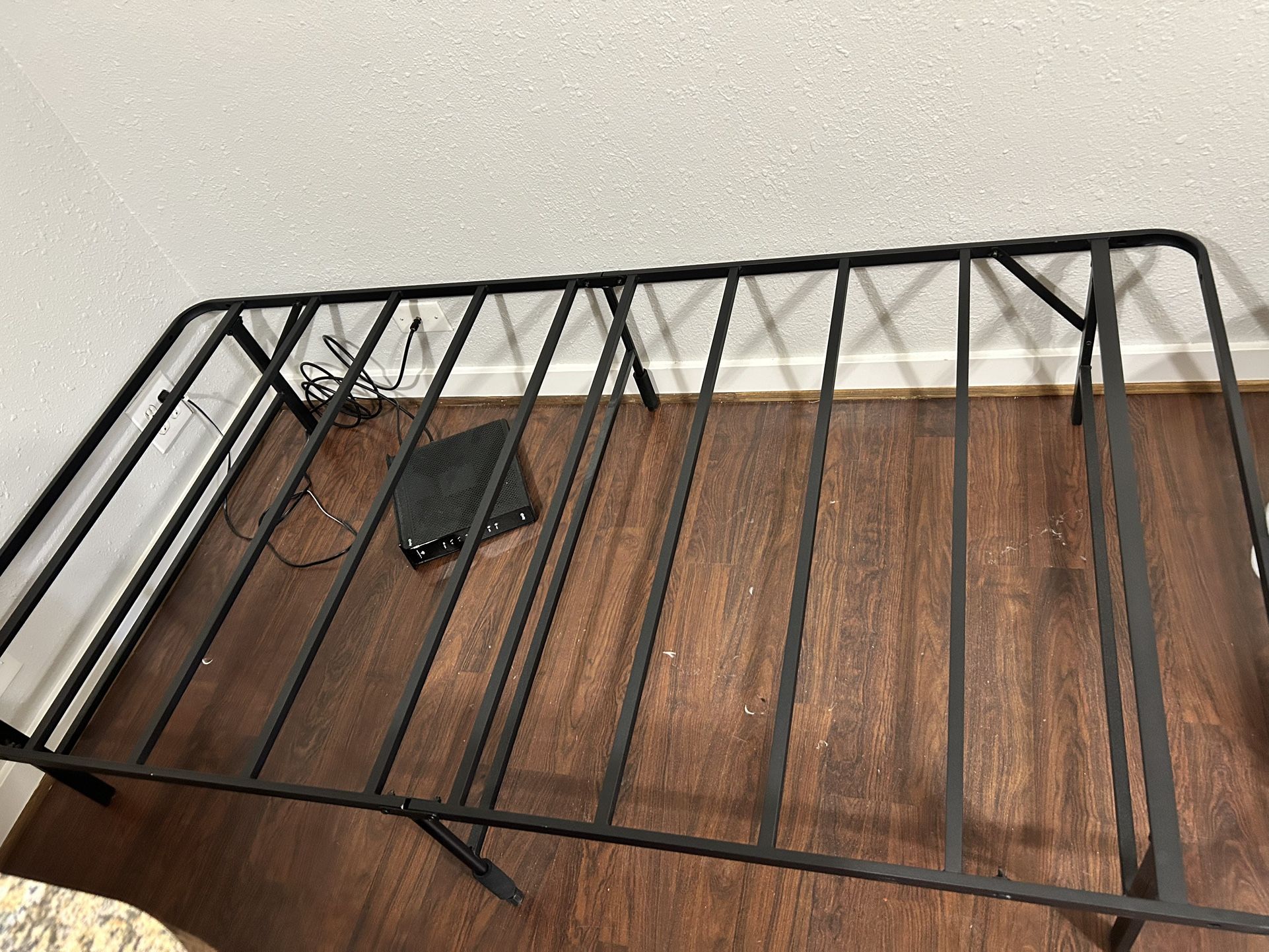 Twin bed metal frames *2 + Twin bed mattress