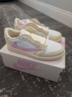 New Jordan 1 Retro Low OG SP Travis Scott Shy Pink