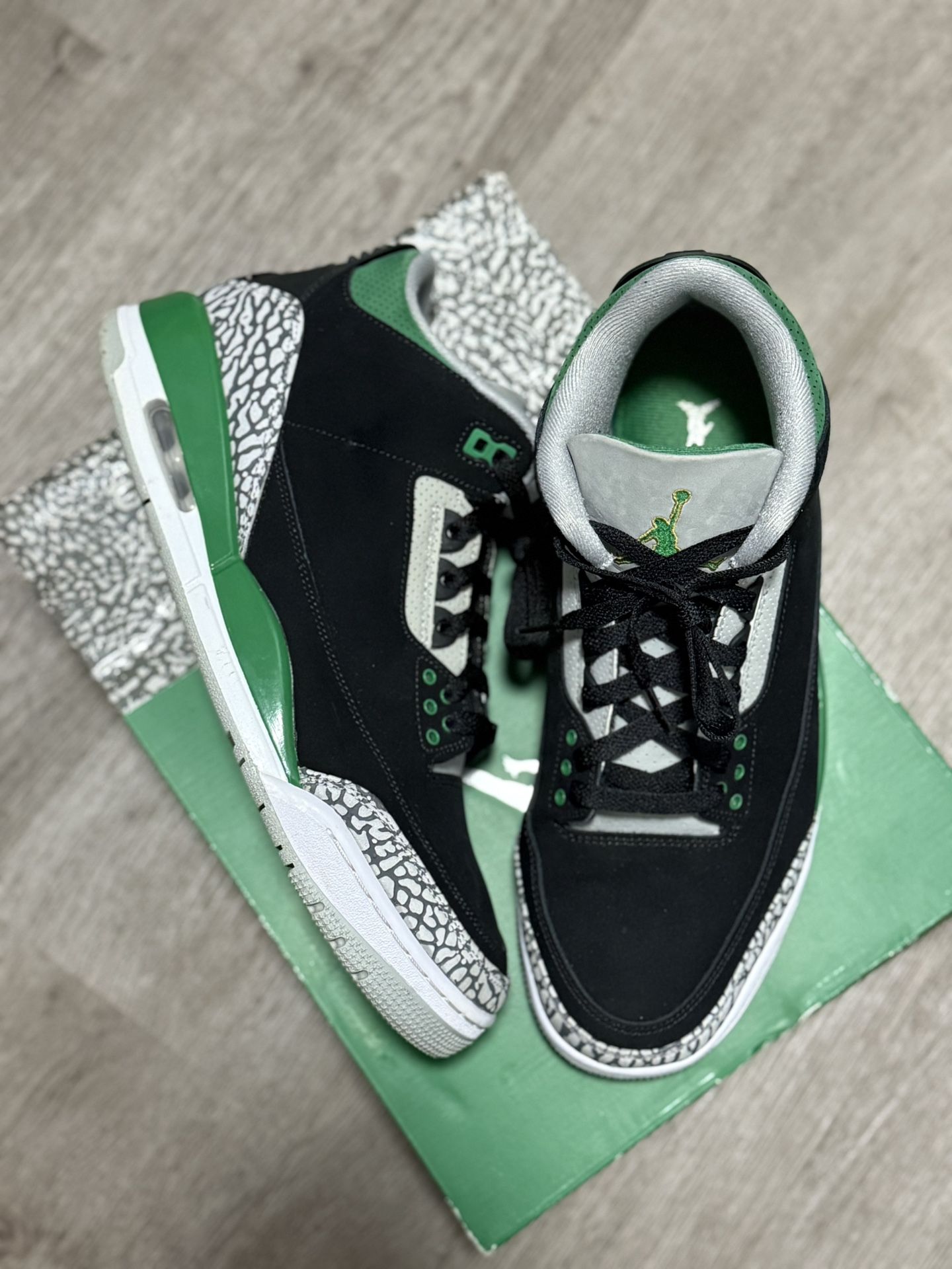 Jordan Retro 3 Pine Green