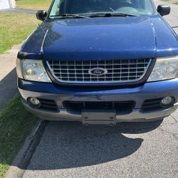 2005 Ford Explorer