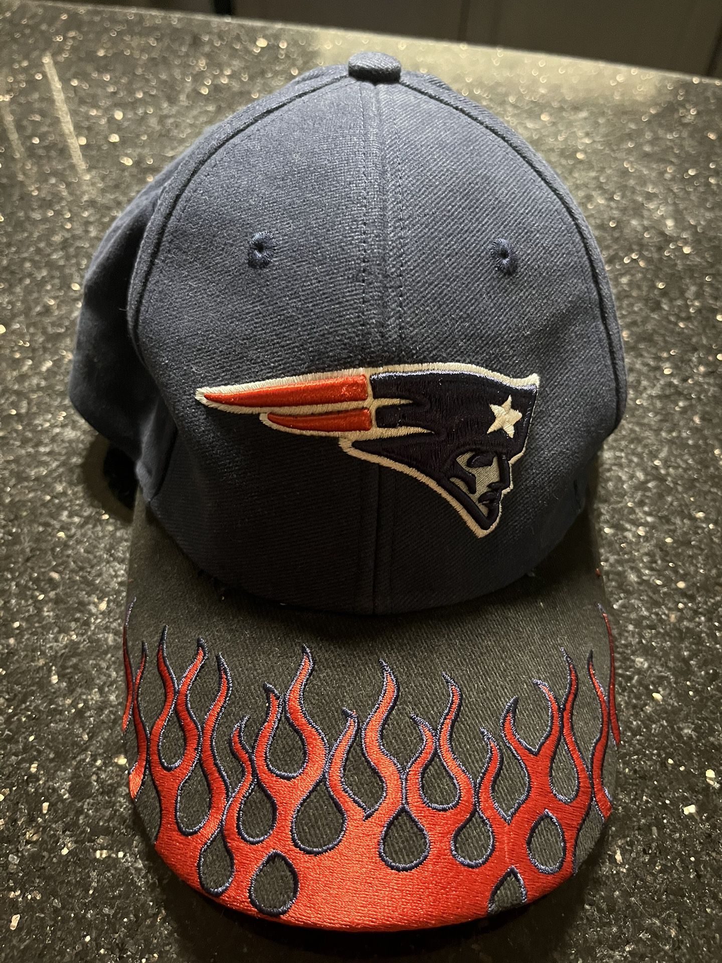 patriots hat old logo