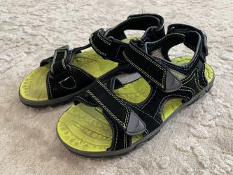 Boys sandals